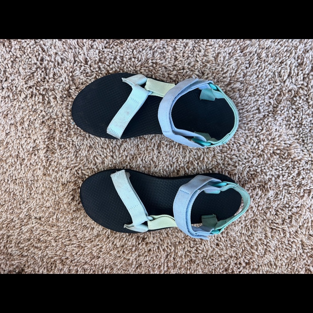 Free People Teva’s